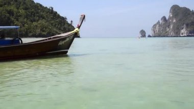 Phi phi Islands, Tayland Balıkçı teknesinde turist