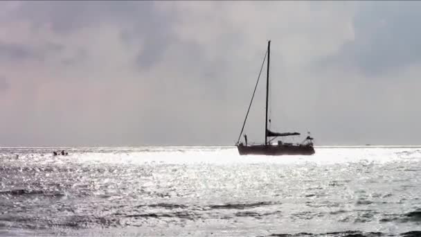 Sailboat at anchor — Stock Video