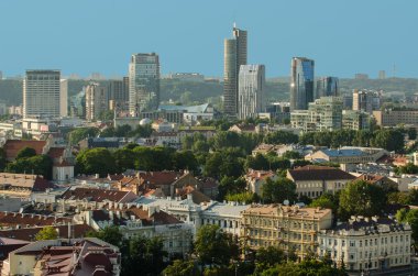 Litvanya. Yaz aylarında eski şehir Vilnius