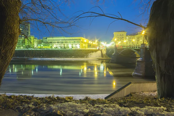 Litauen. Vilnius på kvällen — Stockfoto