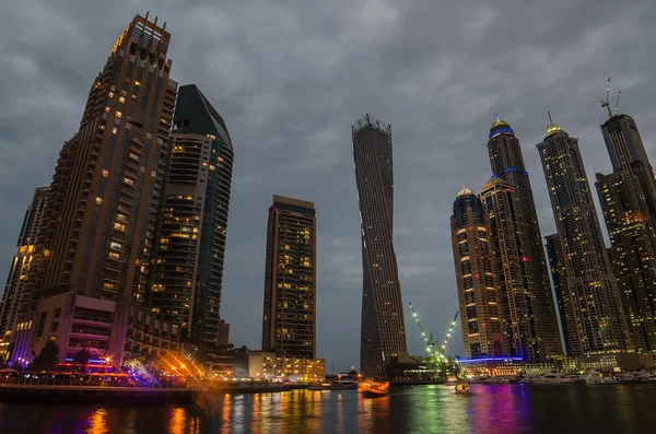 Dubai Marina por la noche — Foto de Stock