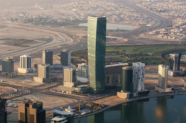 Centrum van dubai (Verenigde Arabische Emiraten) in de zonsopgang — Stockfoto