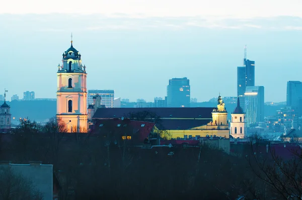 Vilna, Lituania por la noche —  Fotos de Stock