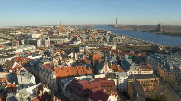 Città Vecchia di Riga (Lettonia) la sera — Foto Stock