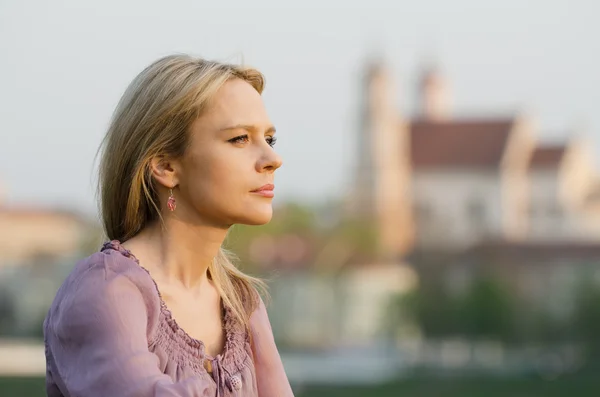 Young sexy woman relaxing in Vilnius, Lithuania — Stock Photo, Image