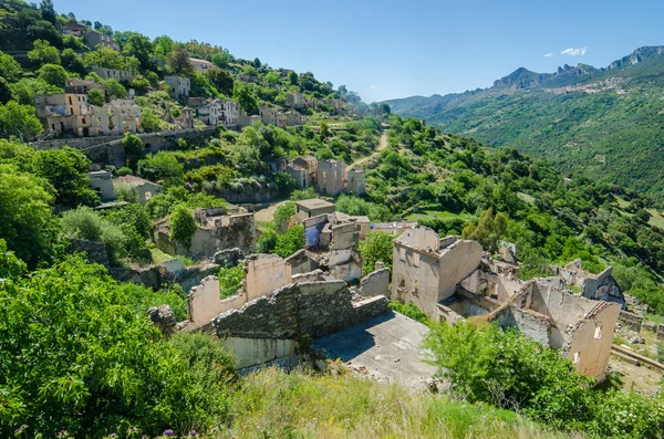 Město duchů gairo vecchio (Sardinie, Itálie) — Stock fotografie