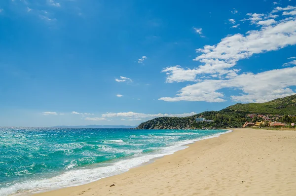 在撒丁岛南部海岸的沙滩 免版税图库图片