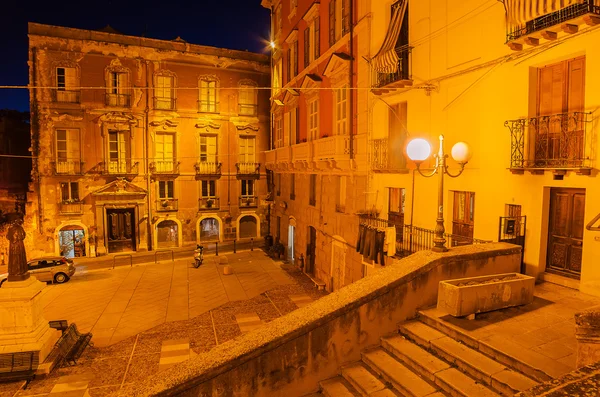 Vieille ville de Cagliari (Sardaigne, Italie) la nuit — Photo