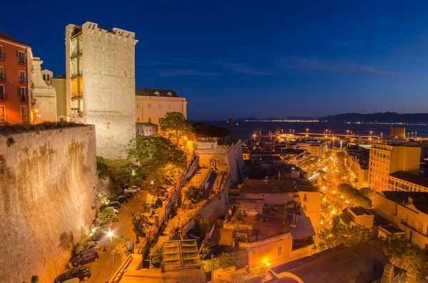 卡利亚里旧城 （意大利撒丁岛岛的首都) — 图库照片
