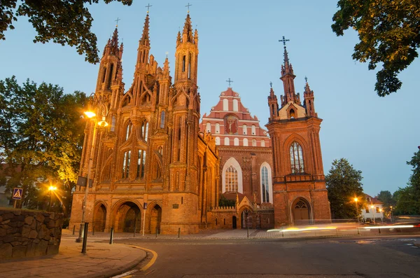 Iglesias de Santa Ana y Bernadina en Vilna, Lituania — Foto de Stock