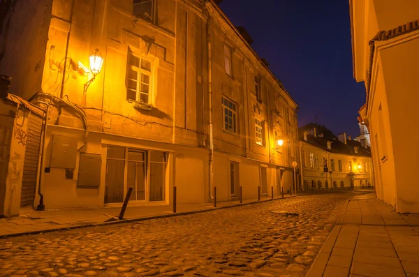 Rua na Cidade Velha de Vilnius, Lituânia — Fotografia de Stock