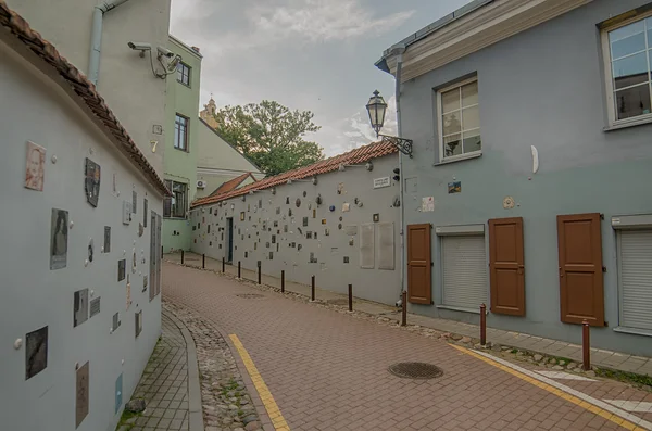 Rua na Cidade Velha de Vilnius, Lituânia — Fotografia de Stock