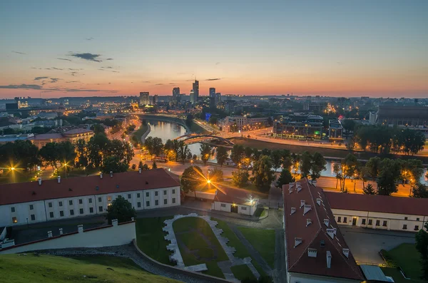 Panorama notturno aereo di Vilnius — Foto Stock