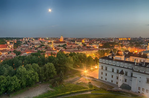 Antenn natt panorama över vilnius — Stockfoto
