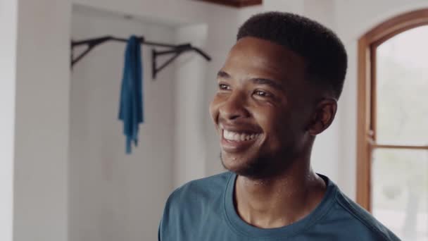 Portrait Fit Healthy Black Male Feeling Sense Achievement Exercising Indoor — Vídeo de Stock
