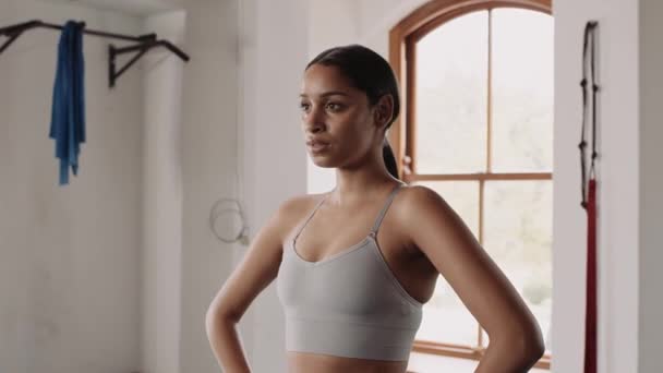 Powerful Confident Fit Biracial Young Adult Female Standing Hands Hips — Vídeo de Stock