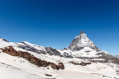 Matterhorn mavi gökyüzü arka plan, zermatt, İsviçre