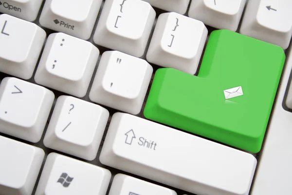 Teclado com botão verde de e-mail — Fotografia de Stock