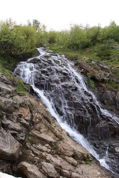 River in mountains — Stock Photo, Image