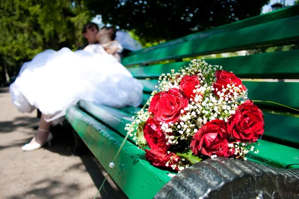 Soft focus bride and groom — Stock Photo, Image