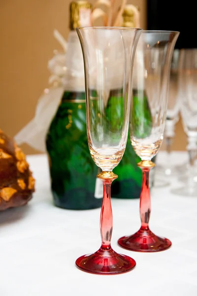 Wedding glasses background — Stock Photo, Image