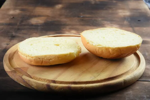 Pan Brioche Utilizado Sándwich Cortado Sobre Base Madera —  Fotos de Stock