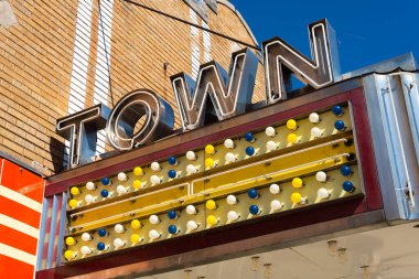 Chillicothe, Illinois - ABD - 16 Eylül 2021: The Town Theater, 1926 'da Chillicothe şehir merkezinde inşa edildi..