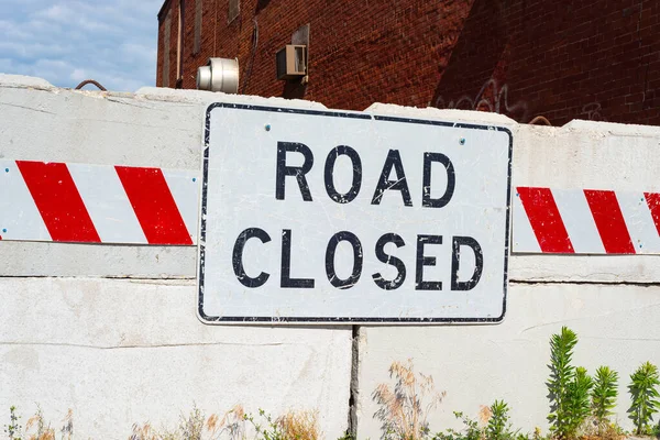 Verkeersbord Gesloten Betonnen Slagbomen — Stockfoto