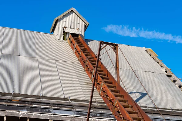 Rusted Conveyor Old Vintage Barn Rural Illinois — Stock Photo, Image