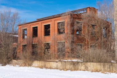 Orta Batı 'da terk edilmiş eski bir fabrika..