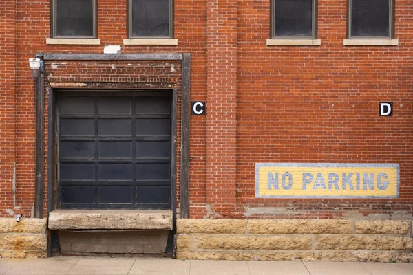 Midwest City 'deki eski yükleme iskelesi.