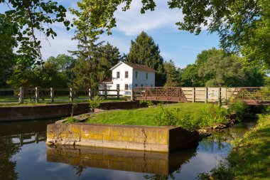 Summer morning on the historic I and M Canal in Aux Sable, Illinois.
