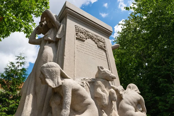 Bloomington Illinois Verenigde Staten Juli 2022 Trotter Memorial Fountain Van — Stockfoto
