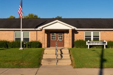 Cherry, Illinois - ABD - 3 Ekim 2022: Cherry, Illinois 'deki Cherry City Hall' un dışı.