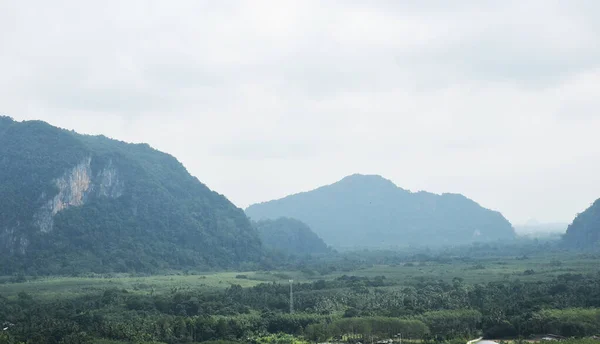 Hermoso Amanecer Montaña Khuan Nok Ten Provincia Phatthalung Tailandia —  Fotos de Stock