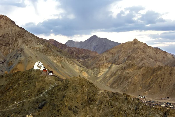 Forte in rovina a Leh — Foto Stock