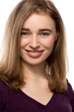 capcanlı bir gülümseme ile samimi kadın