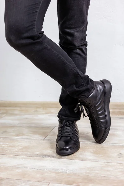 Botas Invierno Negras Para Hombre Con Cuero Genuino Zapatos Hombre —  Fotos de Stock