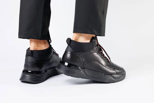 Bergaya Kulit Hitam Sepatu Musim Gugur Pria Hitam Pada Latar — Stok Foto