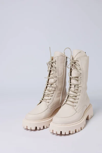 Women White Winter Boots Fur Thick Soles Laces Advertising New — Φωτογραφία Αρχείου