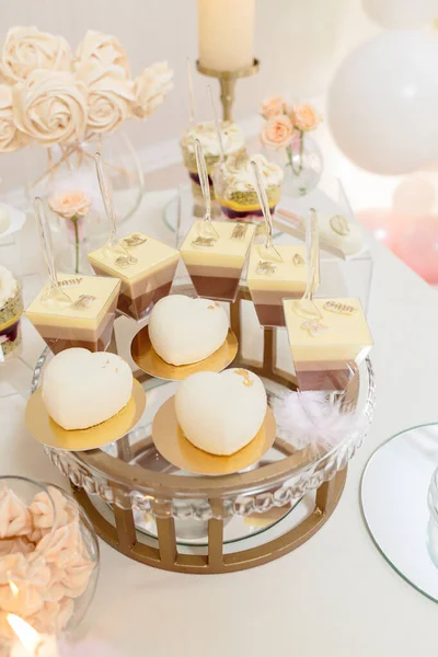 Candy Bar Bruidstaart Tabel Met Snoep Ontbijtbuffet Met Cupcakes Snoepjes — Stockfoto
