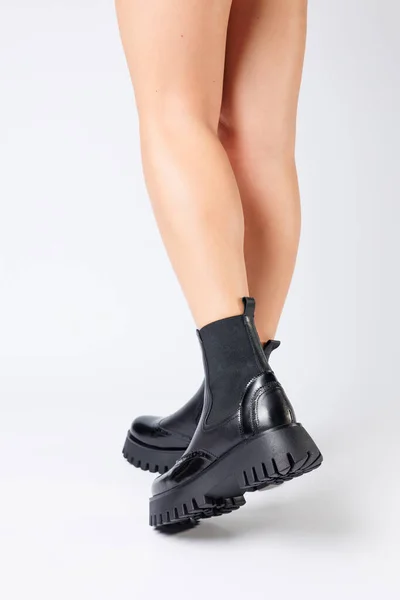 Nova Coleção Sapatos Femininos Primavera 2022 Pernas Menina Novos Sapatos — Fotografia de Stock