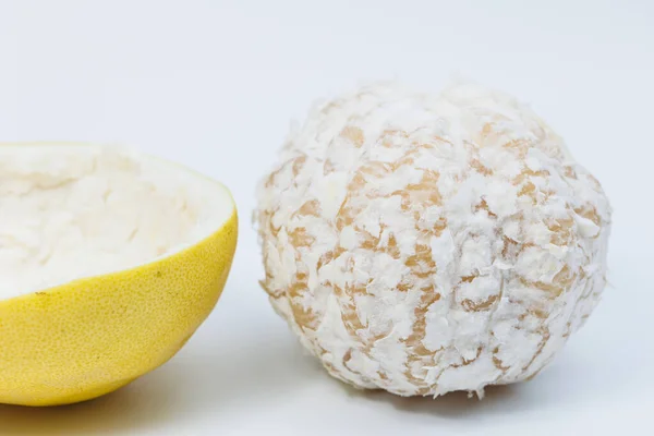Pomelo Frukt Isolerad Vit Bakgrund Tropiska Exotiska Citrusfrukter — Stockfoto