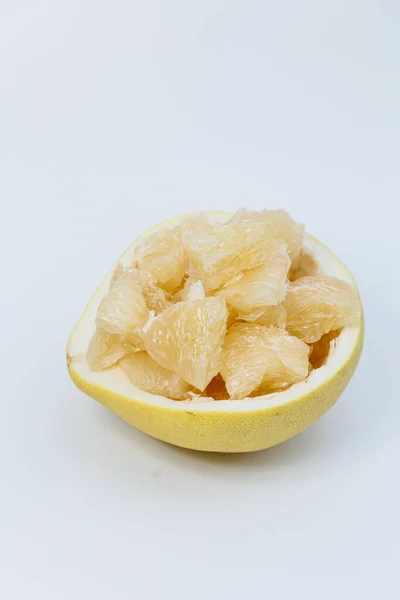 Pomelo Frukt Isolerad Vit Bakgrund Tropiska Exotiska Citrusfrukter — Stockfoto