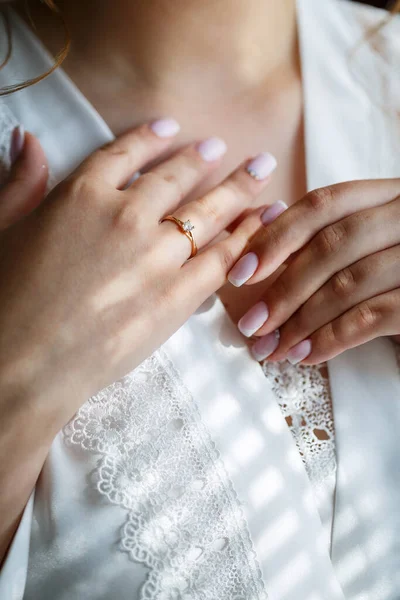 Hermosa Novia Joven Día Boda Vestido Novia Blanco Ropa Vestir — Foto de Stock