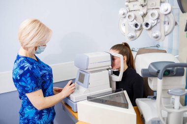 Klinik optometri aleti. Görme, tıbbi profesyonel düzeltme..