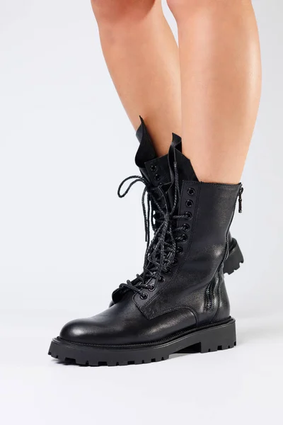 Botas Primavera Negro Las Mujeres Hechas Cuero Genuino Visten Con —  Fotos de Stock