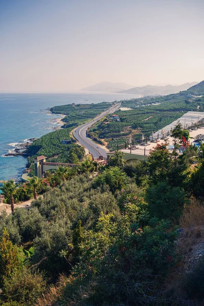 Camino Asfalto Vacío Serpentea Largo Impresionante Costa Escénica Día Soleado — Foto de Stock