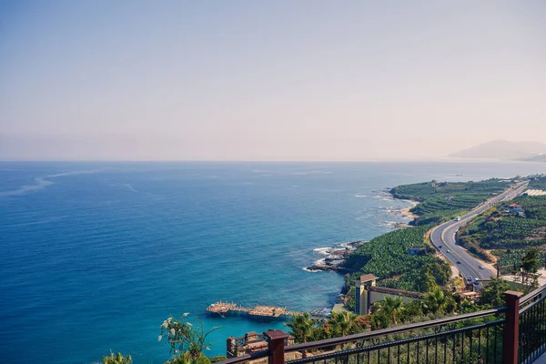 Camino Asfalto Vacío Serpentea Largo Impresionante Costa Escénica Día Soleado — Foto de Stock