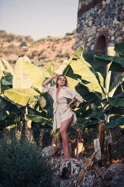 Exotic Tropical Woman Green Leaves Banana Bush Tropical Island Girl — Stock Photo, Image